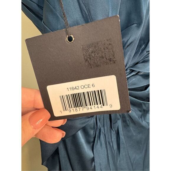 NWT Mac Duggal “Ocean” Maxi Formal Dress - Picture 8 of 9